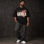 Camiseta Oversized Não por Mérito — Efésios 2:8–9 — Oversized Cotton unissex, visual 2 de 3