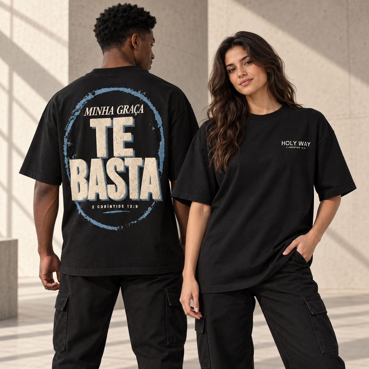 Camiseta Oversized Minha Graça Te Basta — Oversized Cotton unissex, visual 1 de 3