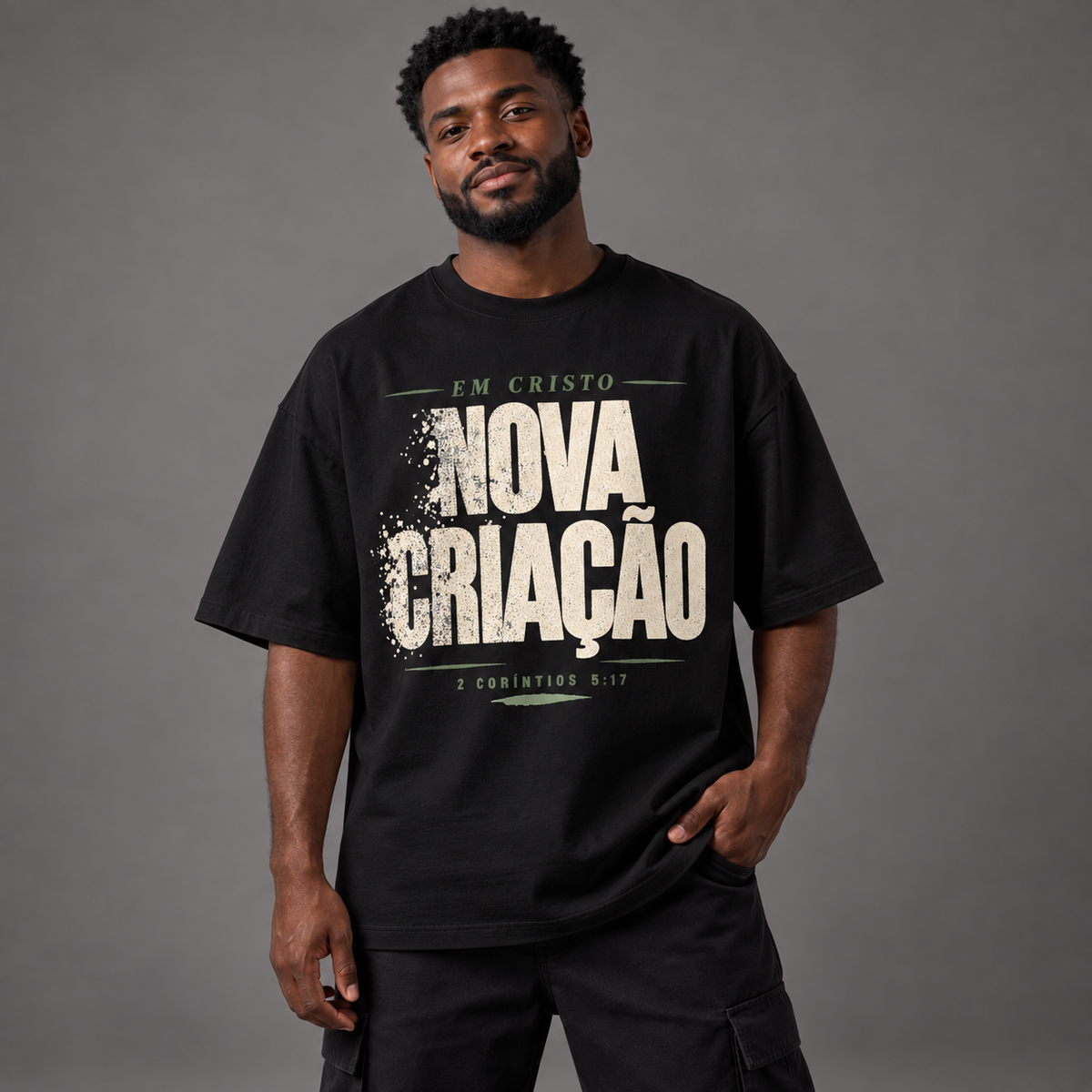 Camiseta Oversized Nova Criação — 2 Coríntios 5:17 — Oversized Cotton unissex, visual 1 de 3