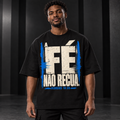 Camiseta Oversized A Fé Não Recua — Hebreus 10:39 — Oversized Cotton unissex, visual 1 de 3