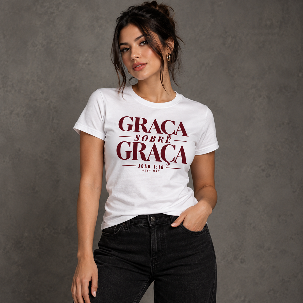 Baby Look Graça sobre Graça — João 1:16 — Baby Look Classic feminina, visual 1 de 3