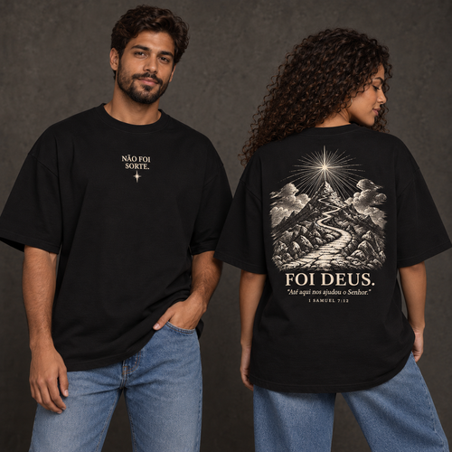 Camiseta Oversized Foi Deus Preta — frente e costas